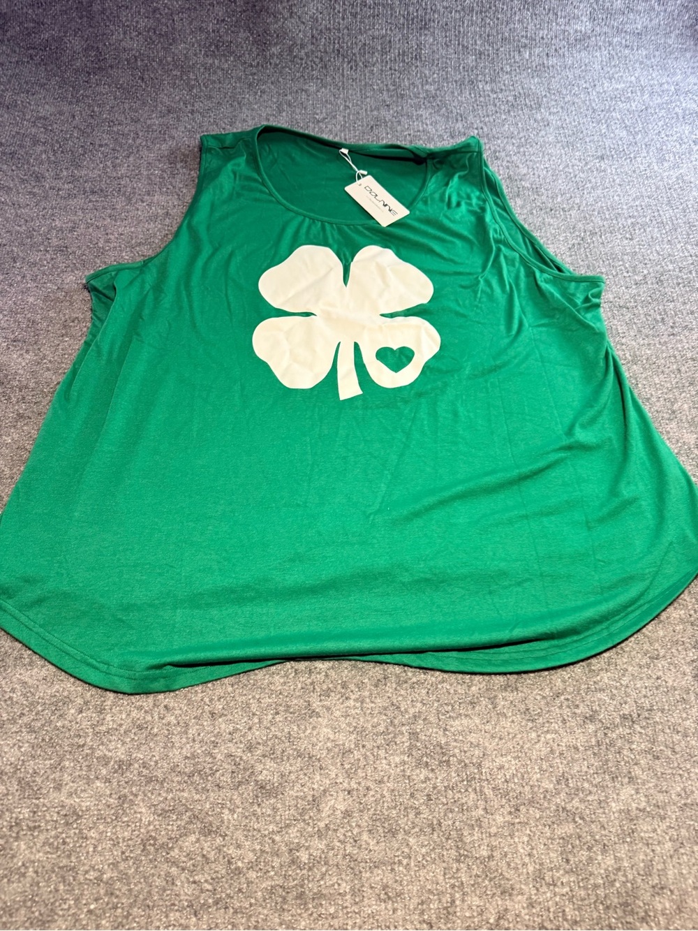 Green Clover Graphic Tank Top - Unbranded